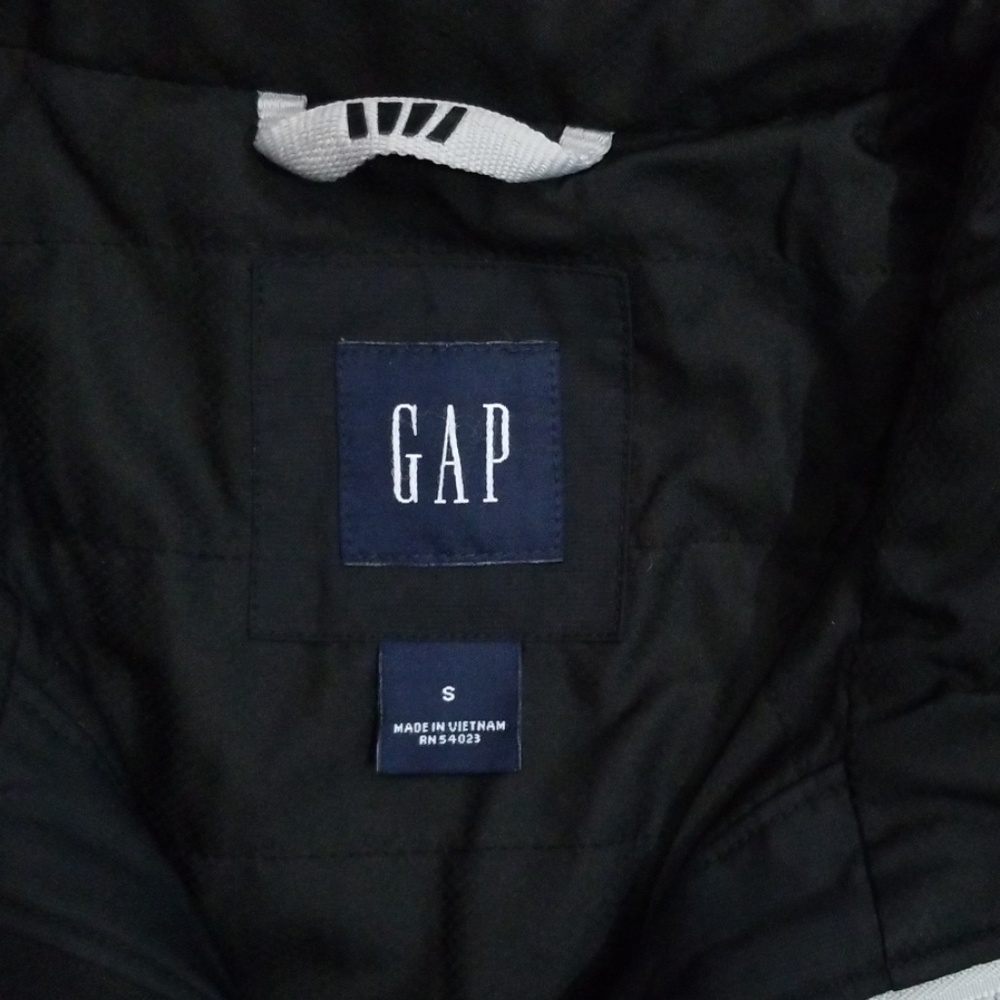Gap Windbreaker Jacket - image 2
